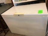 Kenmore chest freezer approx. 10cu.ft. average/good condition. NO SHIPPING!