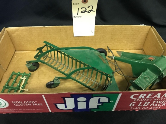 1/16 Scale Oliver Hay Rake, 1 Row Picker and Drag