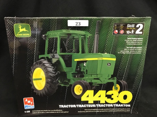 1/25 Scale John Deere 4430 Model Kit - NIB