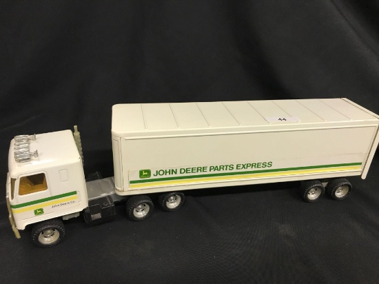 Ertl John Deere Express Semi Truck