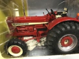 1/16 Scale IH 1206 Wheatland Tractor - NIB