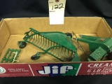 1/16 Scale Oliver Hay Rake, 1 Row Picker and Drag