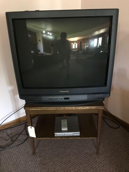 Panasonic 32" TV, DVD player and Wood stand. NO SHIPPING!