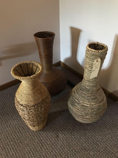 3 Decorative floor vases