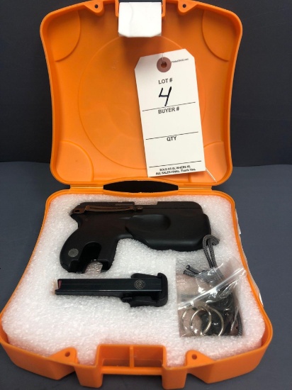 Taurus Mod. Curve 380Auto handgun. SN: 1D098258 - has extra clip & original plastic case