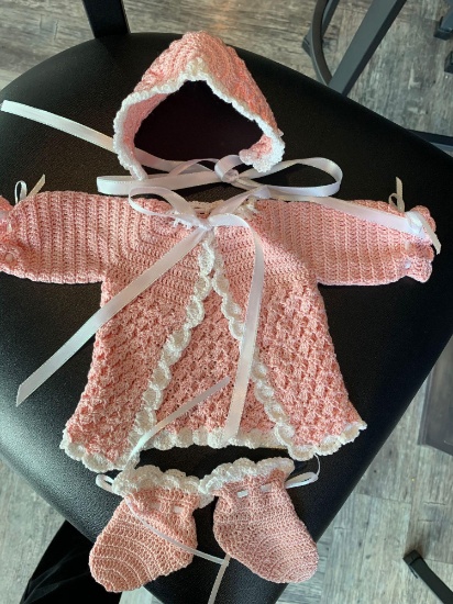 Embroidered sweater, hat & booties for an 18-24" baby doll (Carol Ritz)