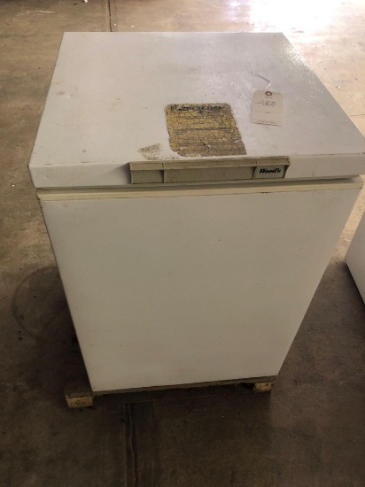 Woods 5 cu.ft. freezer. No shipping