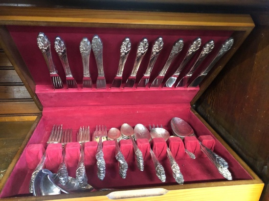 Evening Star 12 piece silver ware 1950 by Community Silver Plate.