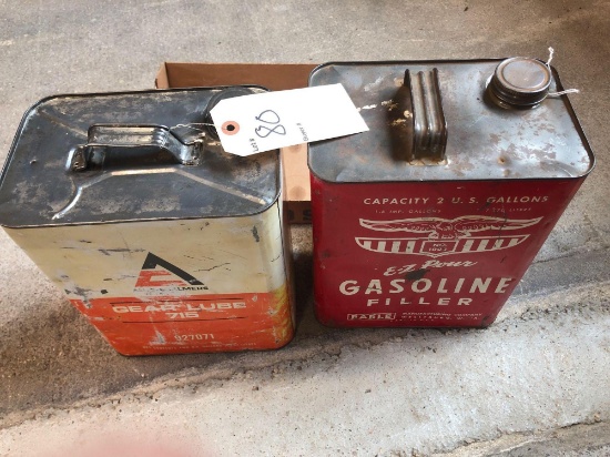 Allis Chalmers gear lube 2 gallon can, 2 gallon gasoline can.