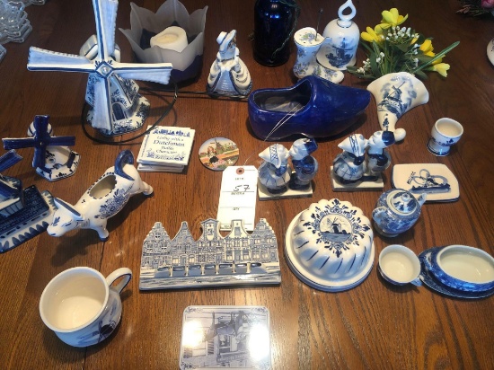 Various Delft items, windmill, some replica No Shipping!