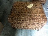 Woven Ottoman w/Storage 18
