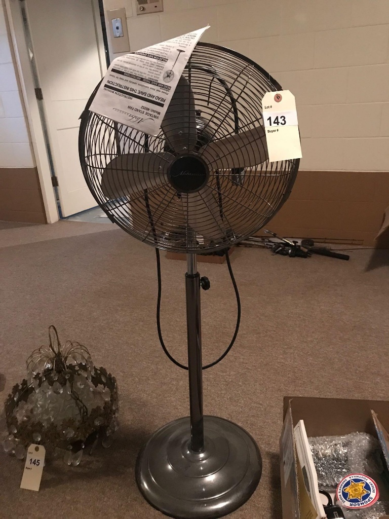 Aloha Breeze Vintage Stand Fan No Shipping Available Online Auctions Proxibid