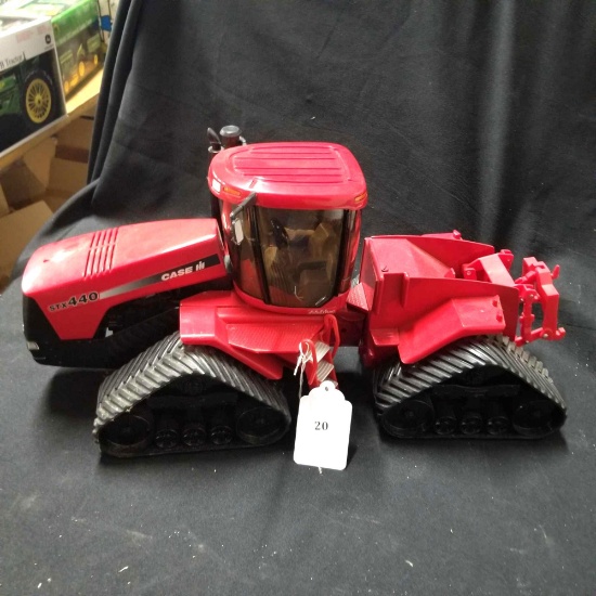 1/16 scale Ertl C-IH STX 440 Trac Tractor