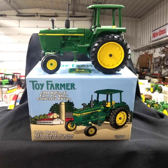 1/16 scale Ertl 1998 National Farm Toy Show Collectors Edition JD 4230 Diesel Tractor w/Roll Gard
