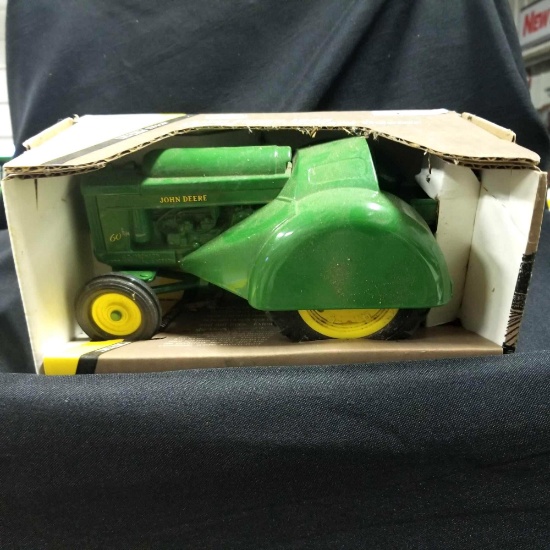 1/16 scale Ertl JD 1953 Model 60 Orchard Tractor, NIB