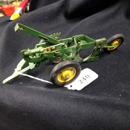 1/16 Tru-Scale JD 2-Bottom Plow