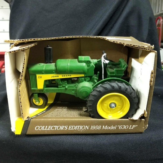 1/16 scale Ertl Collectors Edition JD 1958 Model 630LP Tractor in Box