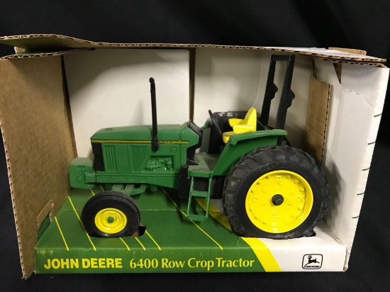 1/16 scale Ertl Collectors Edition JD 6400 Row Crop Tractor in Box