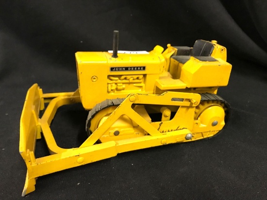 1/16 scale Ertl JD Crawler w/Blade