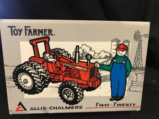 1/16 scale Ertl A-C 220 Tractor, NIB