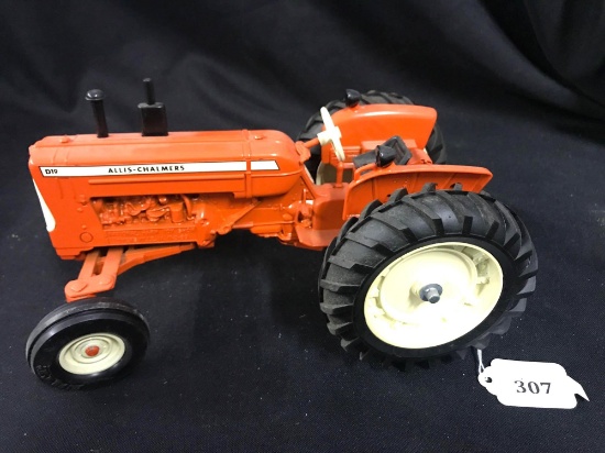 1/16 scale Ertl A-C D19 Tractor w/WF