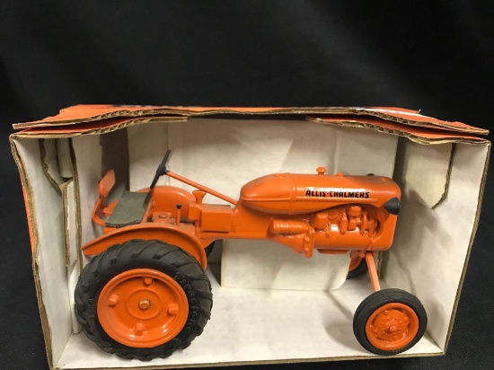 1/16 scale Toy Tractor Times Anniversary 1987 A-C Model B Tractor, in Box