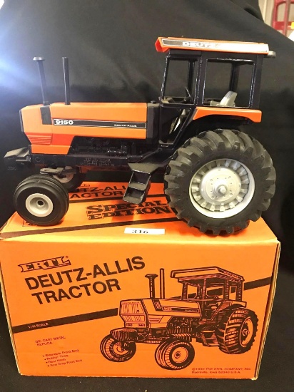 1/16 scale Ertl 1990 Collectors Edition Deutz-Allis 9150 Tractor w/Box