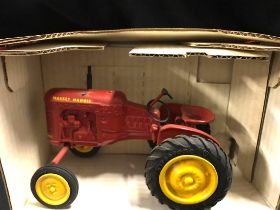 1/16 scale Toy Tractor Times 1986 Anniversary Massey-Harris Pony Tractor w/Box-Broken Steering Wheel