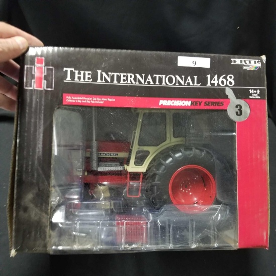 1/16 scale Ertl Precision Key Series IH 1468, In the Box