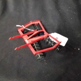 1/16 Tru-Scale McCormick Tractor Disc, 2pt. Hitch