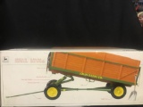 1/16 scale Ertl Precision Classics JD Barge Wagon, NIB