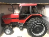 1/16 scale Ertl Special Edition C- IH Maxxum 5120 Row Crop Tractor w/Box