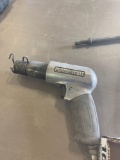 Porter Cable PTH1 air hammer with accessories. SHIPPING AVAILABLE