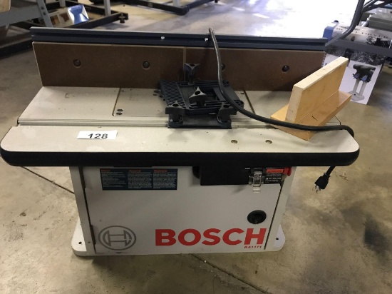 Bosch Router Table w/Router. NO SHIPPING AVAILABLE ON THIS LOT!
