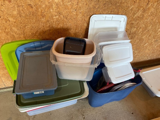 Various size and kinds of totes, etc.