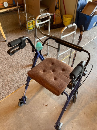 Sun Mark 4 wheel stroller with seat and brakes, walker, cane.