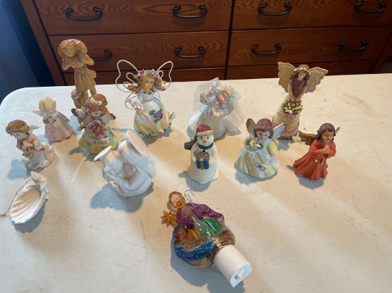 Angel figurines.... Shipping