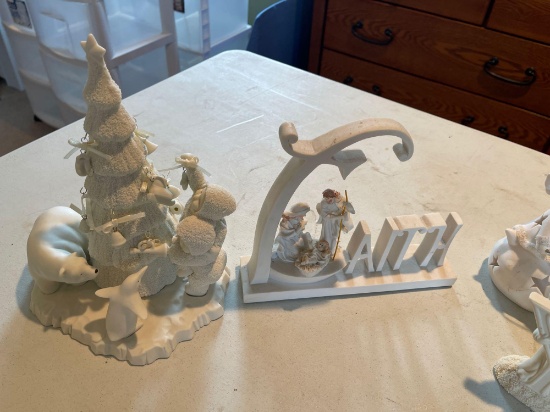 Department 56 snow babies.... Shipping