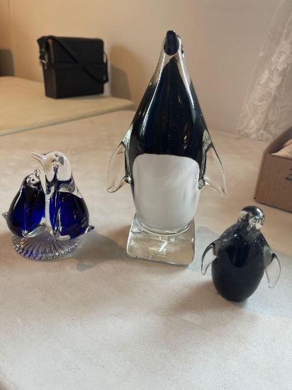 Colored Glass penguins.... Shipping