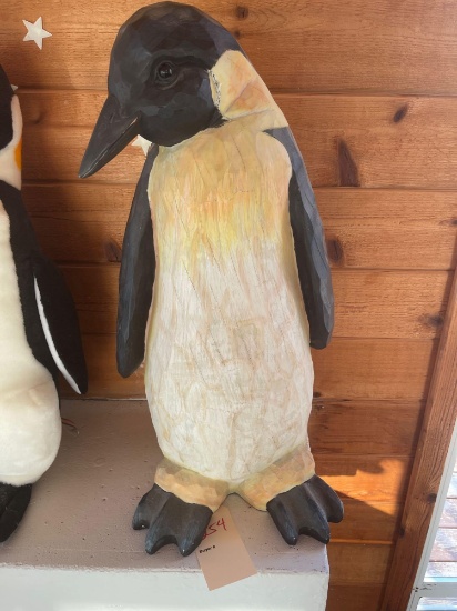 Penguin statue