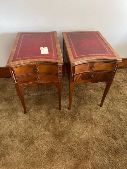 2 Nightstands