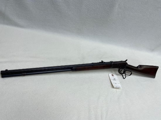 Winchester model 1892, 38 WCF caliber. Year 1907 with octagon barrel. Rare caliber. SN: 298605 Year