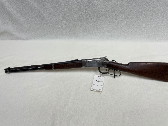 Winchester model 1894, 32-40 caliber. Year 1905, rare caliber, saddle ring carbine. SN: 326647 Year