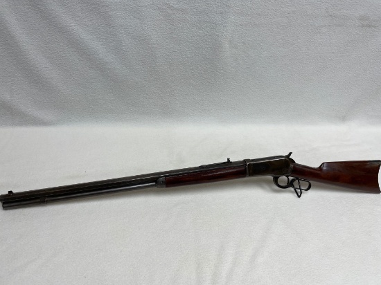 Winchester model 1886, 40-82 caliber. Year 1892. Antique rifle with octagon barrel. SN: 6637 Year of