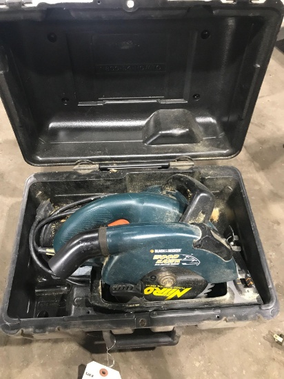 Black & Decker Wood Hawk 6.5'' Circular Saw in Case