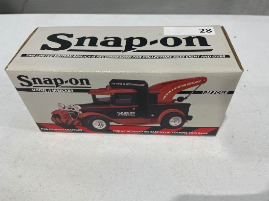 Snap-On 1/25 scale Model A Wrecker, NIB