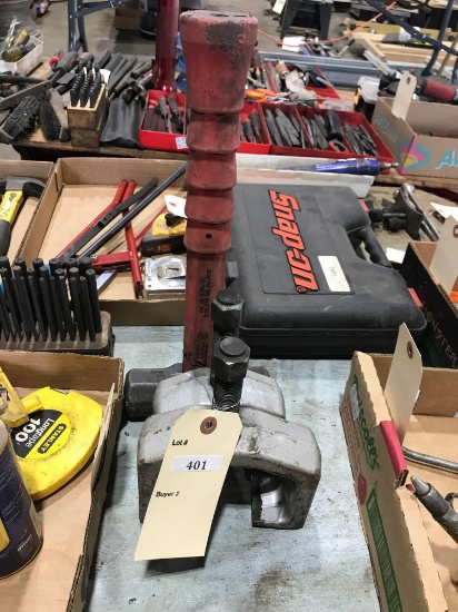 Blue-Point Hammer and 2 Pullers