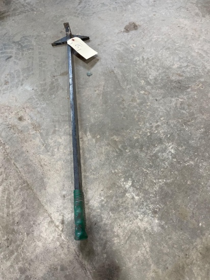 30'' Handle Pry Bar