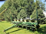 JOHN DEERE 7000 PLANTER.6x30 Trailing