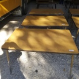 FORMICA TABLE